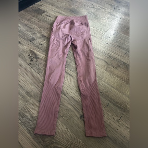 Peloton Seamless High Rise Leggings size XS/S - Picture 9 of 9